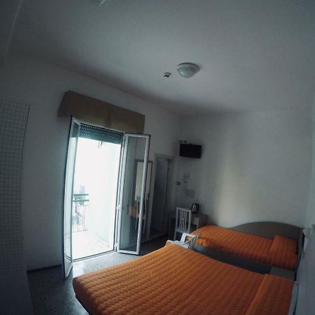 Alevon Hotel Rimini Zewnętrze zdjęcie