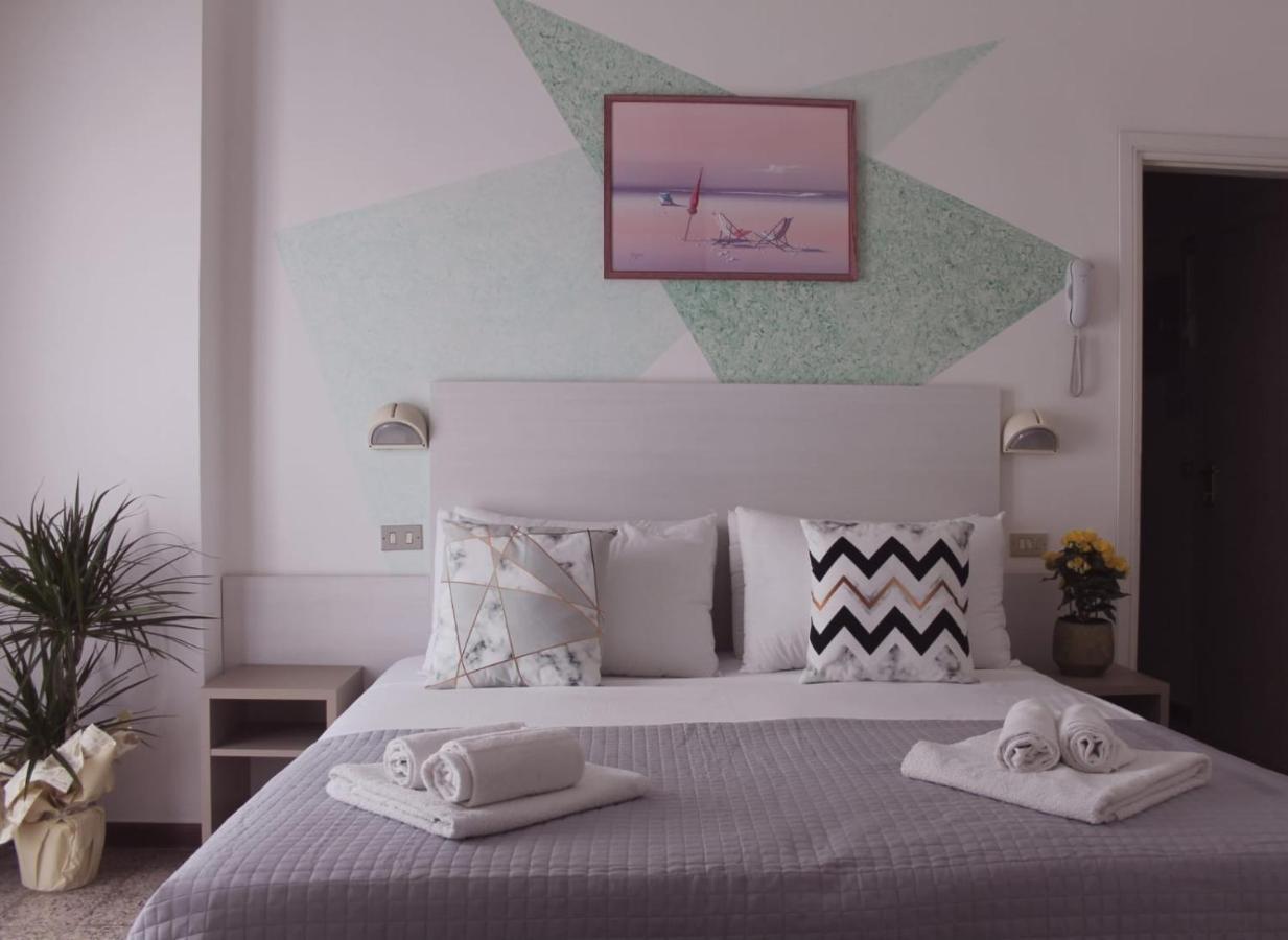 Alevon Hotel Rimini Zewnętrze zdjęcie