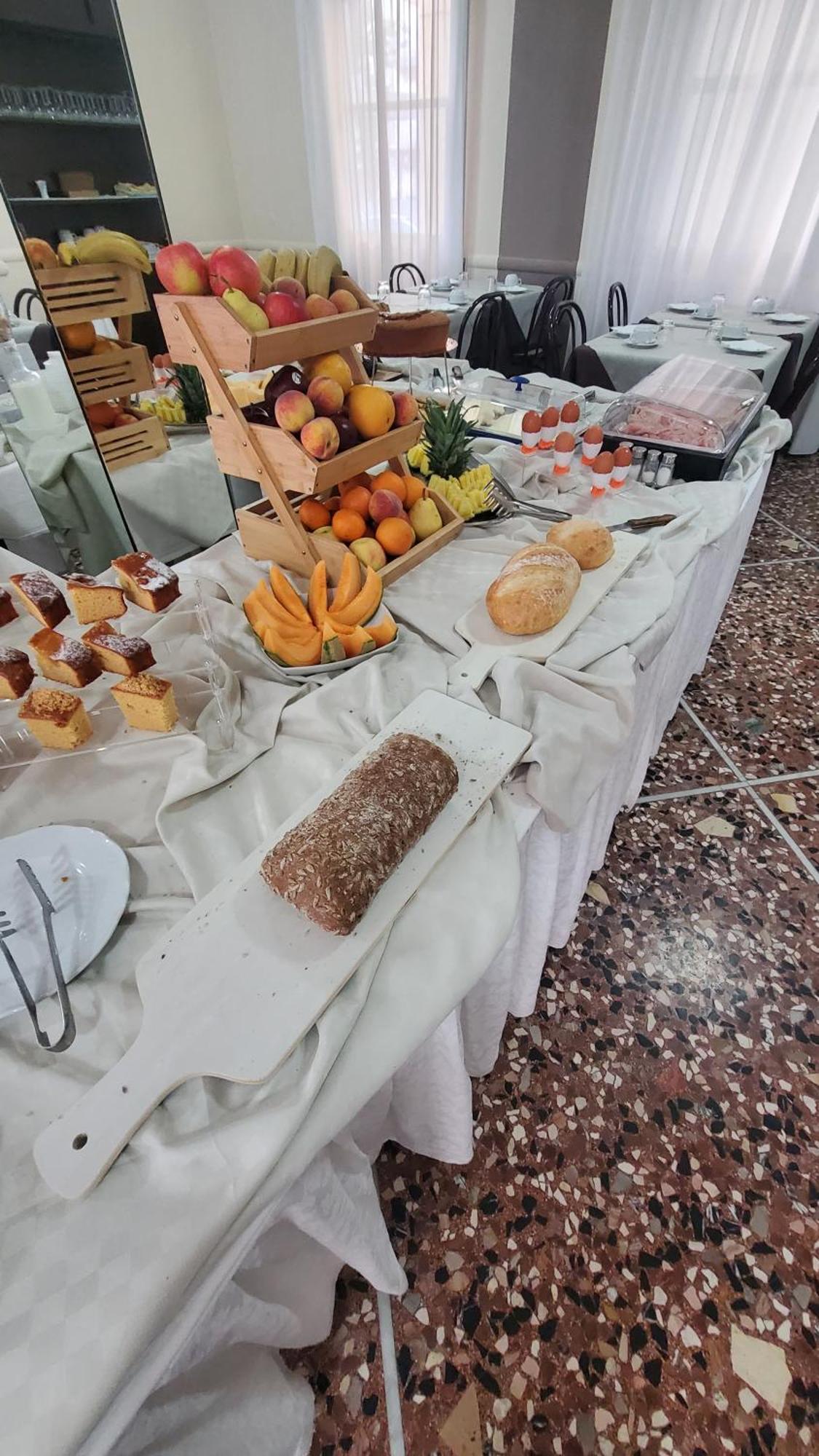 Alevon Hotel Rimini Zewnętrze zdjęcie