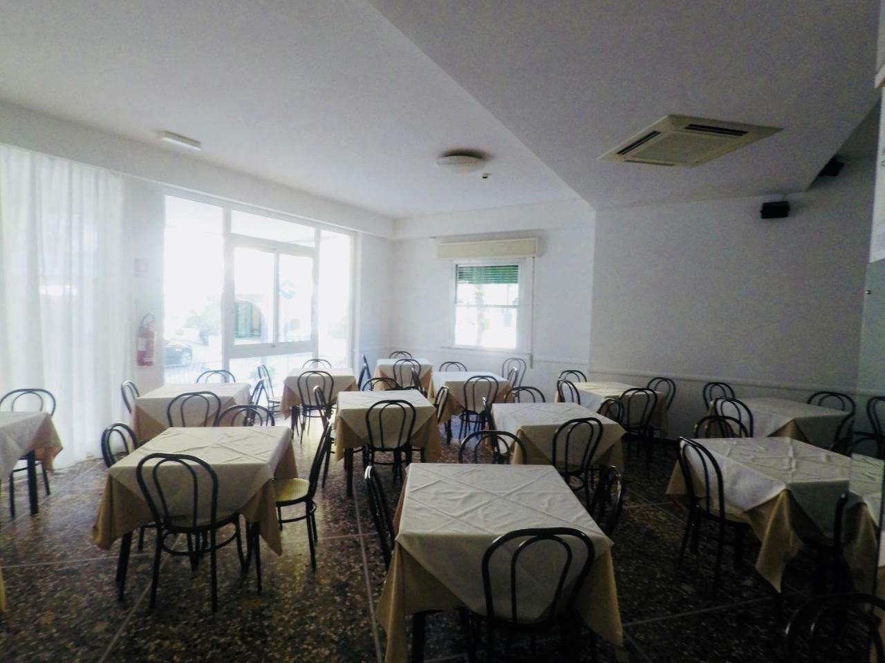 Alevon Hotel Rimini Zewnętrze zdjęcie