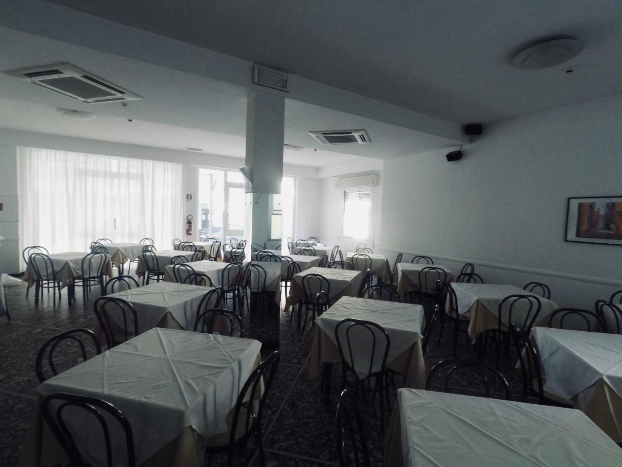 Alevon Hotel Rimini Zewnętrze zdjęcie