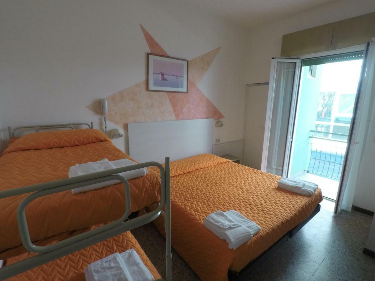 Alevon Hotel Rimini Zewnętrze zdjęcie